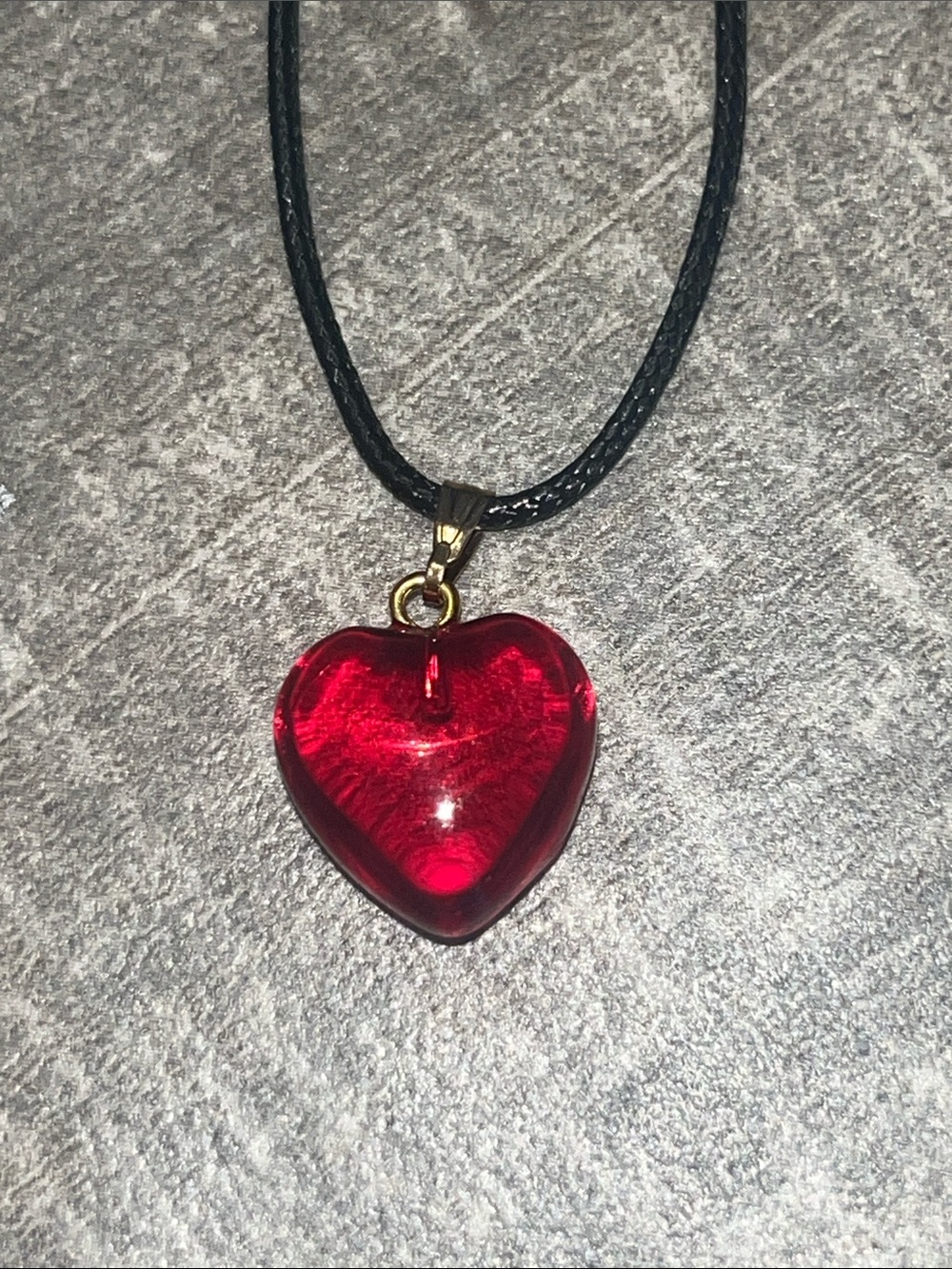 Red Heart Glass Pendant Necklace with Black Cord - Unbranded F